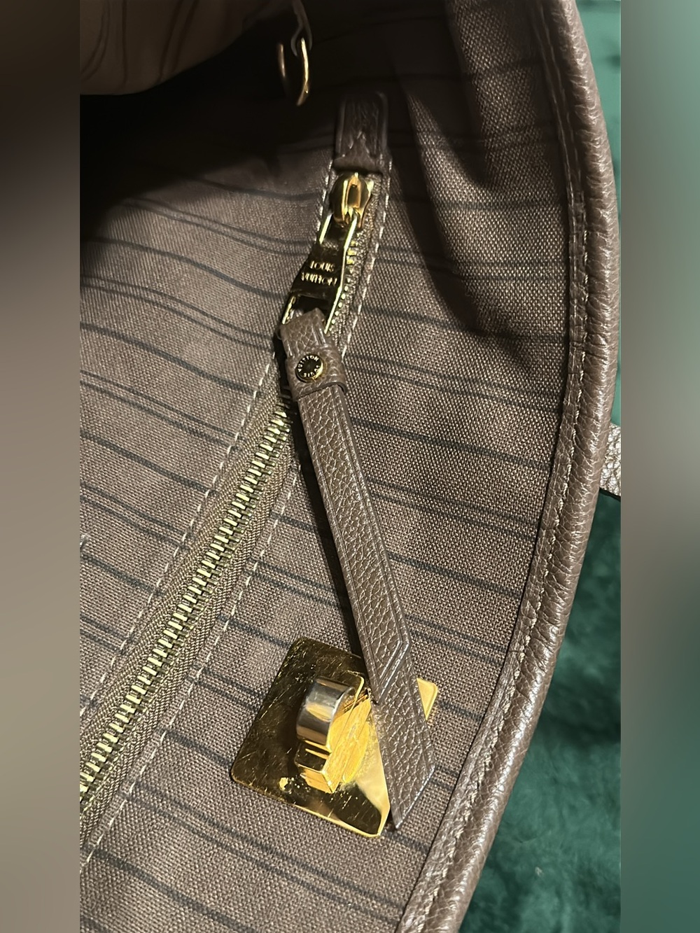 Louis Vuitton Citadine Empreinte Tote Bag - Picture 14 of 15